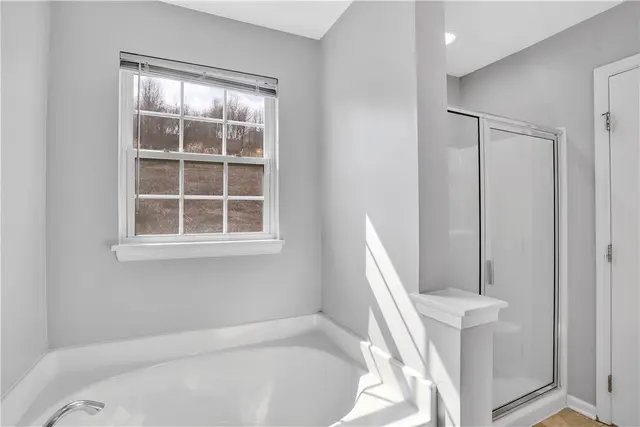 230 Broadstone Dr gallery image 27