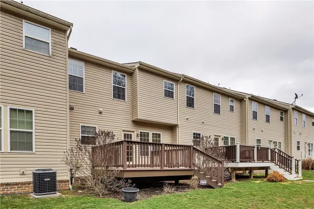 230 Broadstone Dr gallery image 33