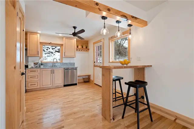 2305 Pittview Ave gallery image 3