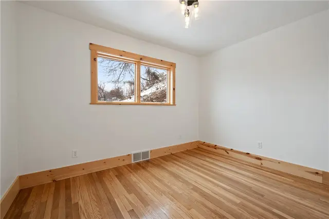 2305 Pittview Ave gallery image 11
