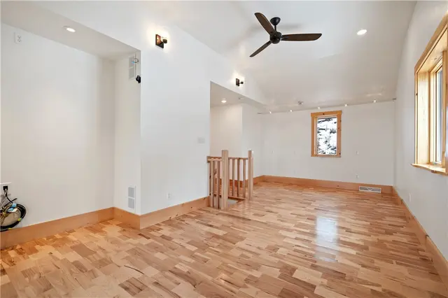 2305 Pittview Ave gallery image 14