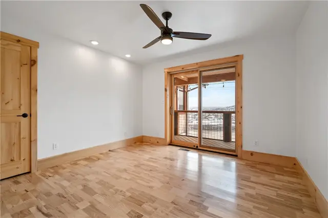 2305 Pittview Ave gallery image 16
