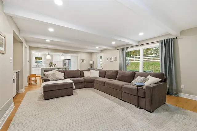 2310 Colony Ct gallery image 18