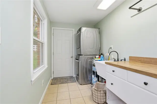 2310 Colony Ct gallery image 26