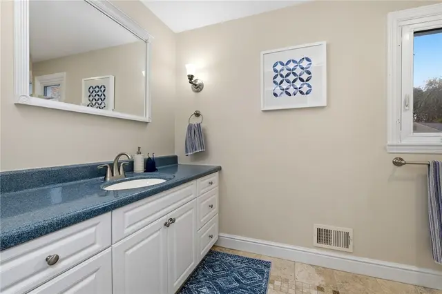 2310 Colony Ct gallery image 28