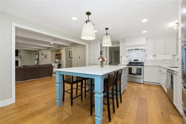 2310 Colony Ct gallery image 44