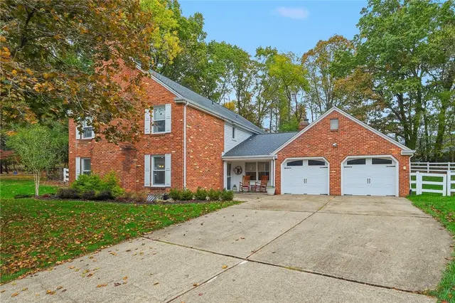 2310 Colony Ct