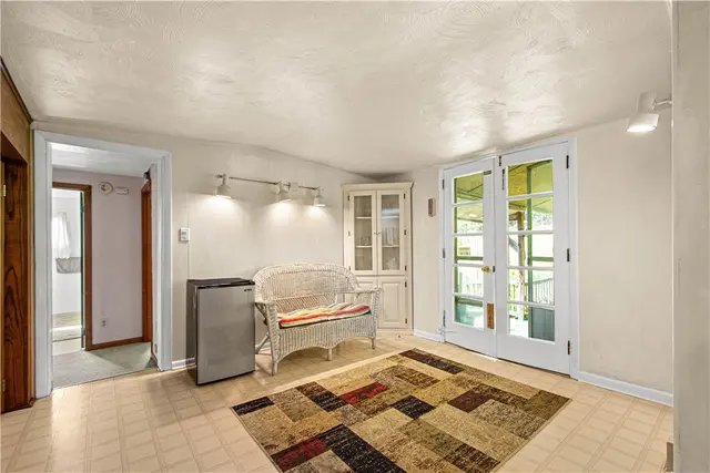 2312 Lake Avenue gallery image 4