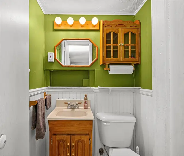 2312 Lake Avenue gallery image 9