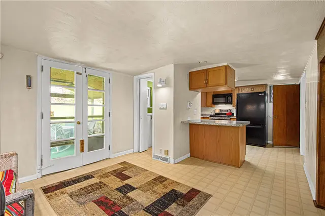 2312 Lake Avenue gallery image 29