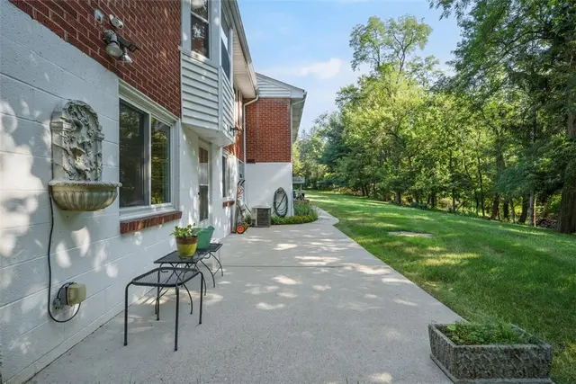 2314 Clearvue Rd gallery image 13
