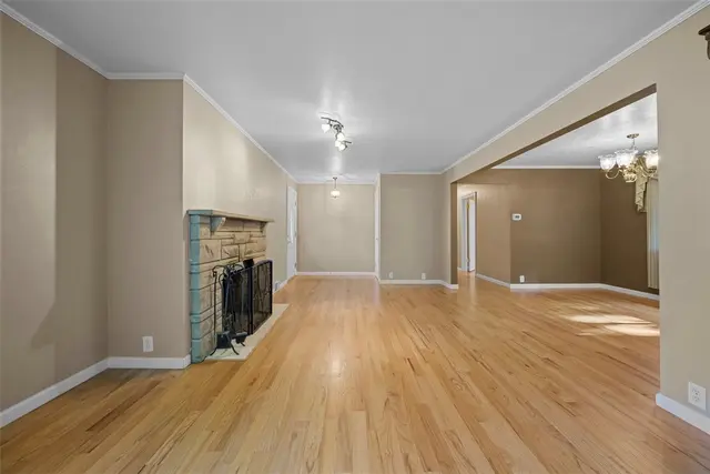 2314 Clearvue Rd gallery image 31