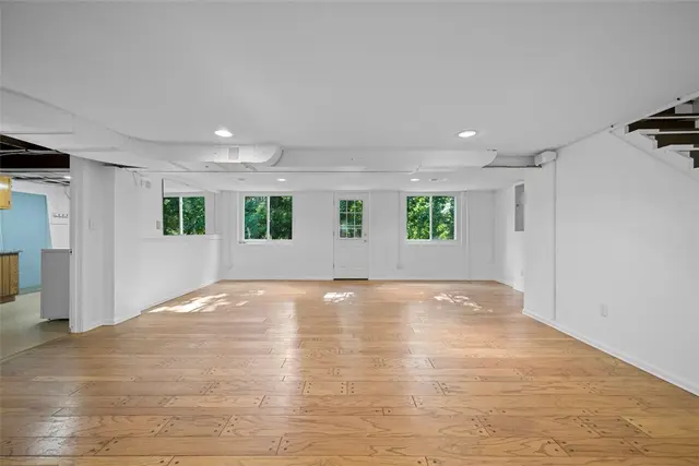 2314 Clearvue Rd gallery image 33