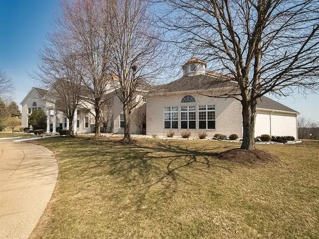 232 Adams Pointe Blvd 6 gallery image 19