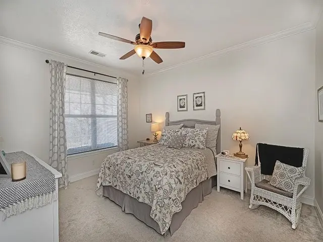 232 Adams Pointe Blvd 6 gallery image 26