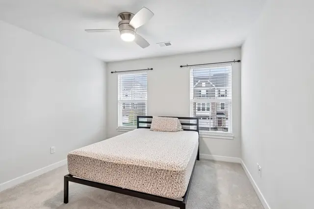 232 Cranesbill DRIVE gallery image 34