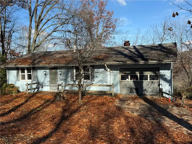 233 Horseshoe Dr