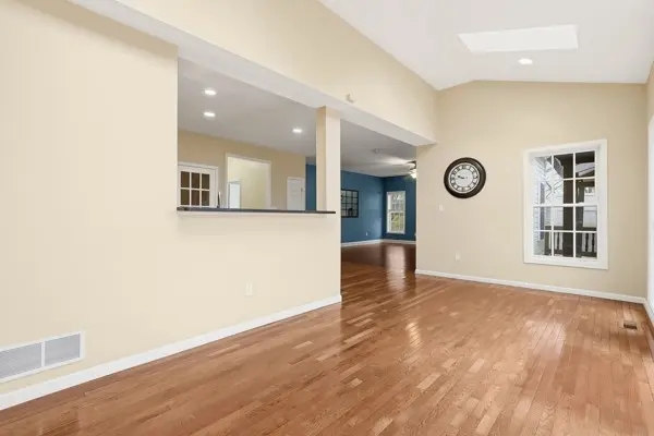 2338 Nicholson Road gallery image 16