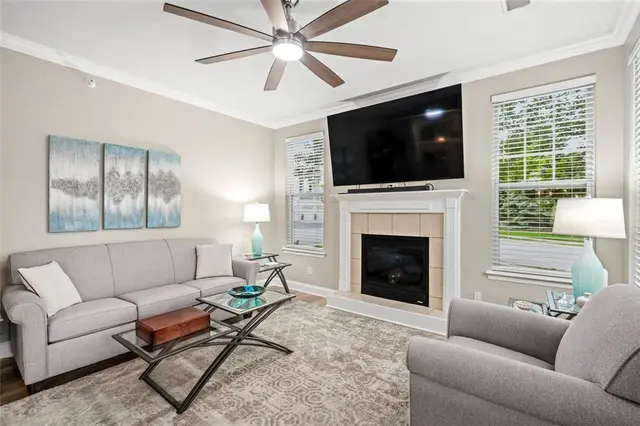 234 Adams Pointe Blvd. 10 gallery image 13
