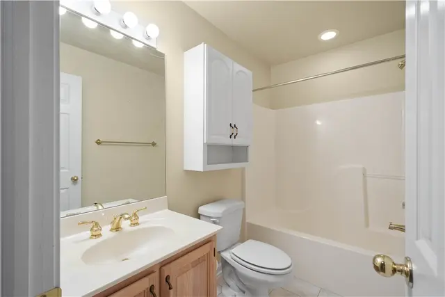 234 Cypress Knoll Drive gallery image 26