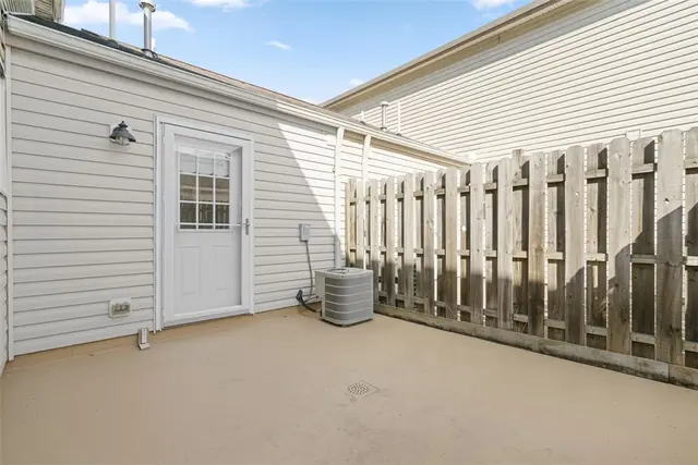 234 Huckleberry Court gallery image 10