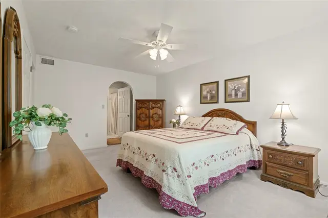 234 Huckleberry Court gallery image 11