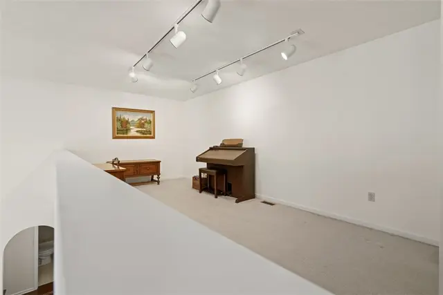 234 Huckleberry Court gallery image 14