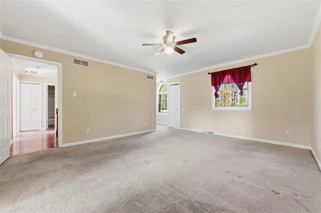 2346 Nicholson Rd gallery image 9