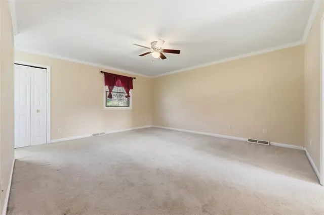 2346 Nicholson Rd gallery image 38
