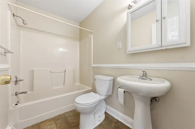 2346 Nicholson Rd gallery image 39