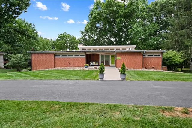 2349 James Dr
