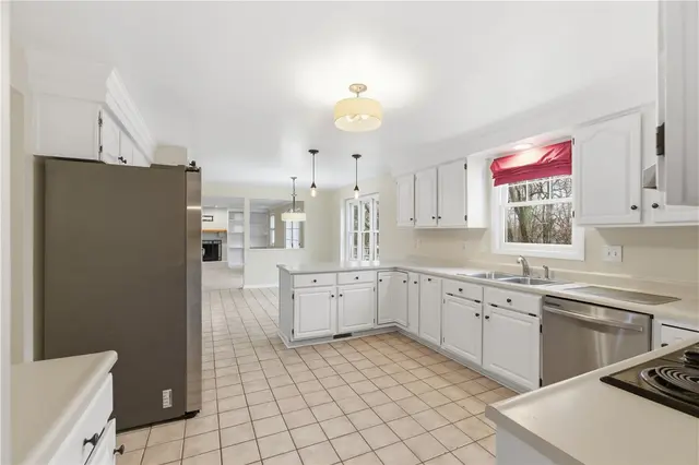 2356 Westgate Dr gallery image 7