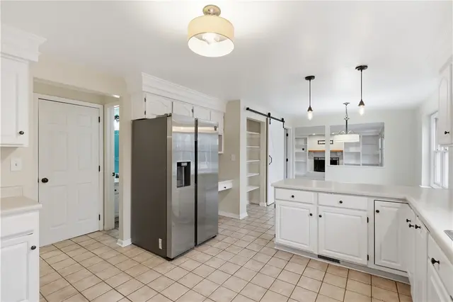 2356 Westgate Dr gallery image 8
