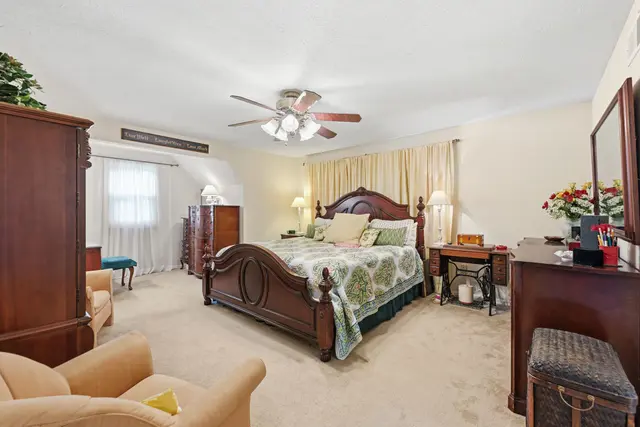 2357 Westgate DRIVE gallery image 9