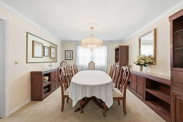 2357 Westgate DRIVE gallery image 14
