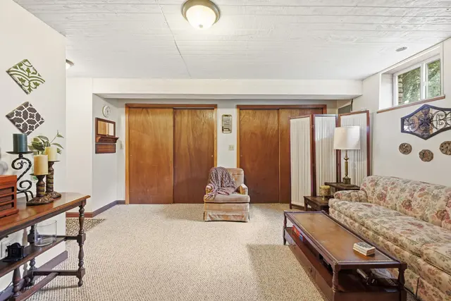 2357 Westgate DRIVE gallery image 16