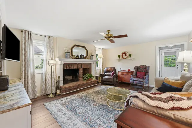 2357 Westgate DRIVE gallery image 18