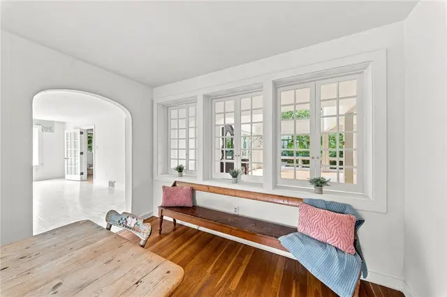 2359 James DRIVE gallery image 13