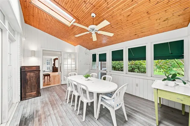2359 James DRIVE gallery image 20