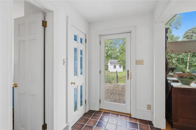 2359 James DRIVE gallery image 28