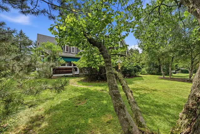 2359 James DRIVE gallery image 44