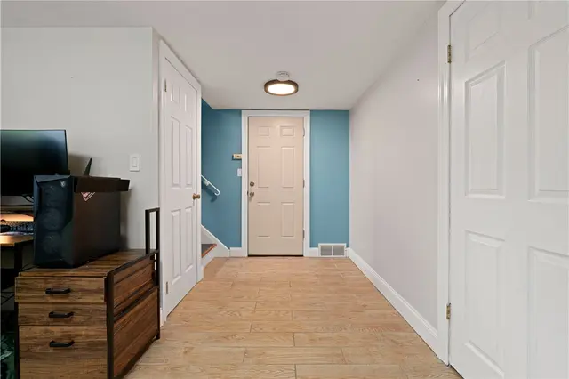 236 Greenwood Drive gallery image 5