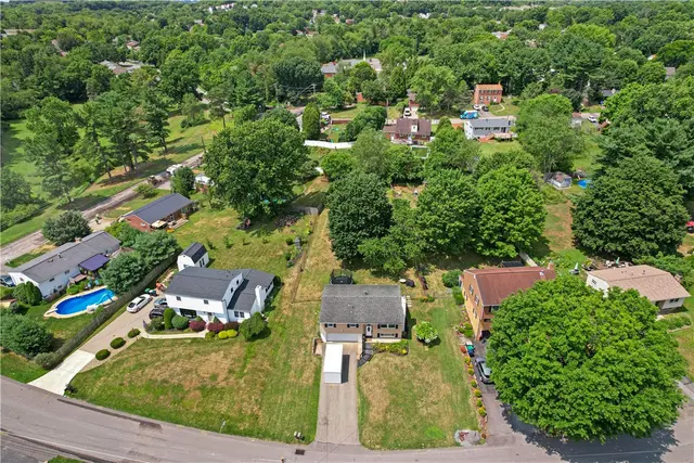 236 Greenwood Drive gallery image 13