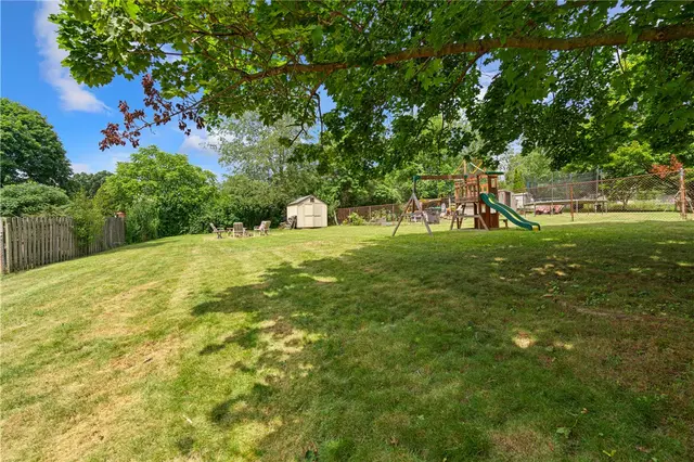 236 Greenwood Drive gallery image 16