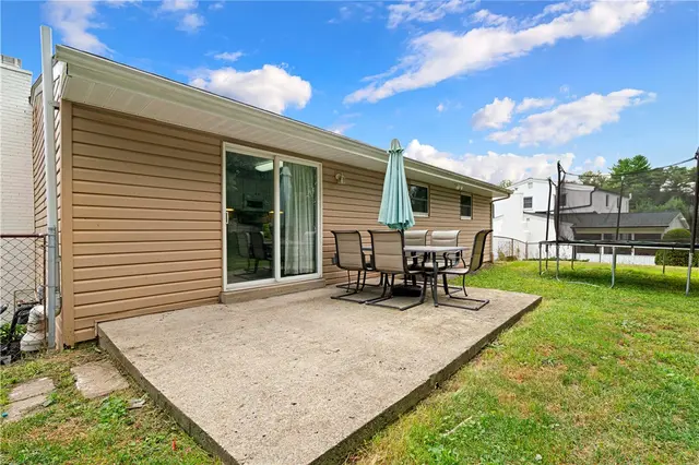 236 Greenwood Drive gallery image 25