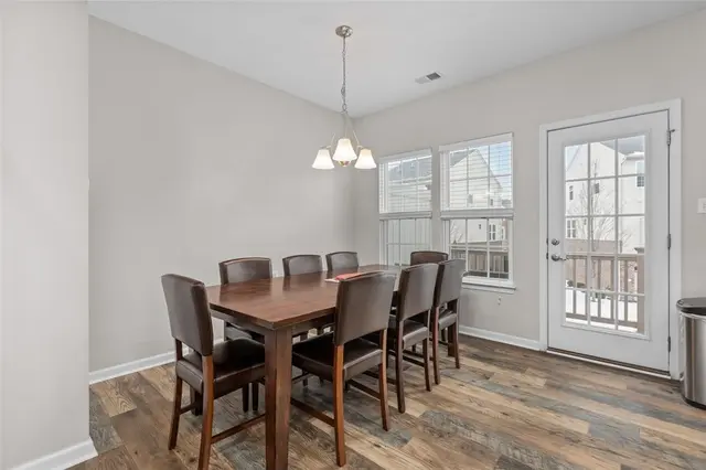 236 Thornapple Ln gallery image 13
