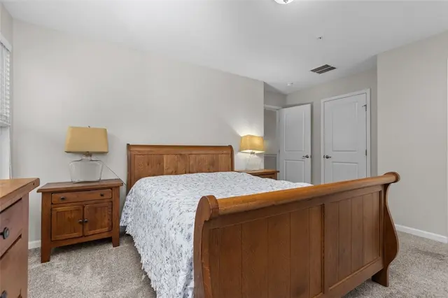 236 Thornapple Ln gallery image 20
