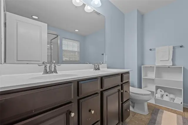 236 Thornapple Ln gallery image 23