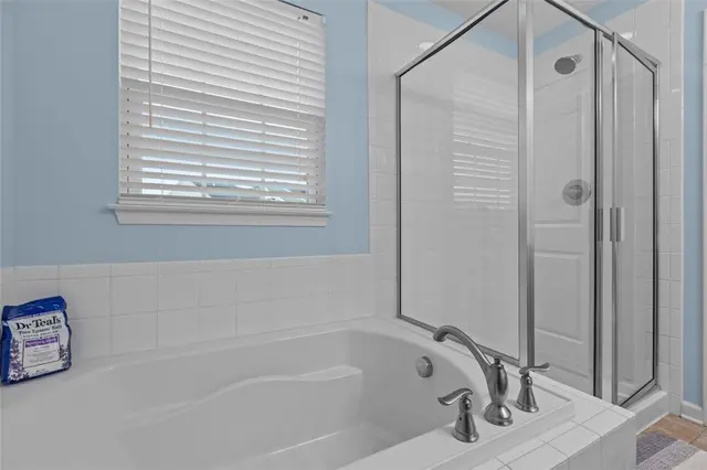 236 Thornapple Ln gallery image 24