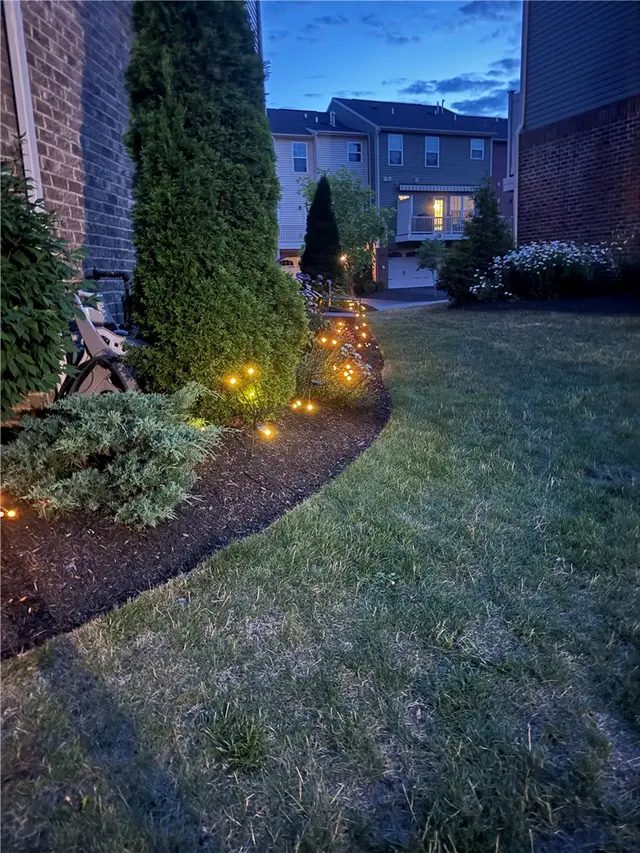 236 Thornapple Ln gallery image 33